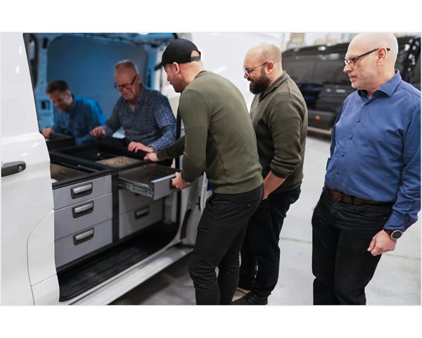 Hoe Modul-System duurzame opbergoplossingen voor bedrijfsvoertuigen ontwerpt